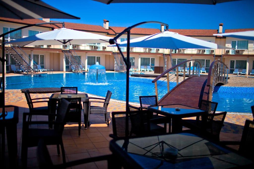 Elizium Park Hotel 코블레보 외부 사진